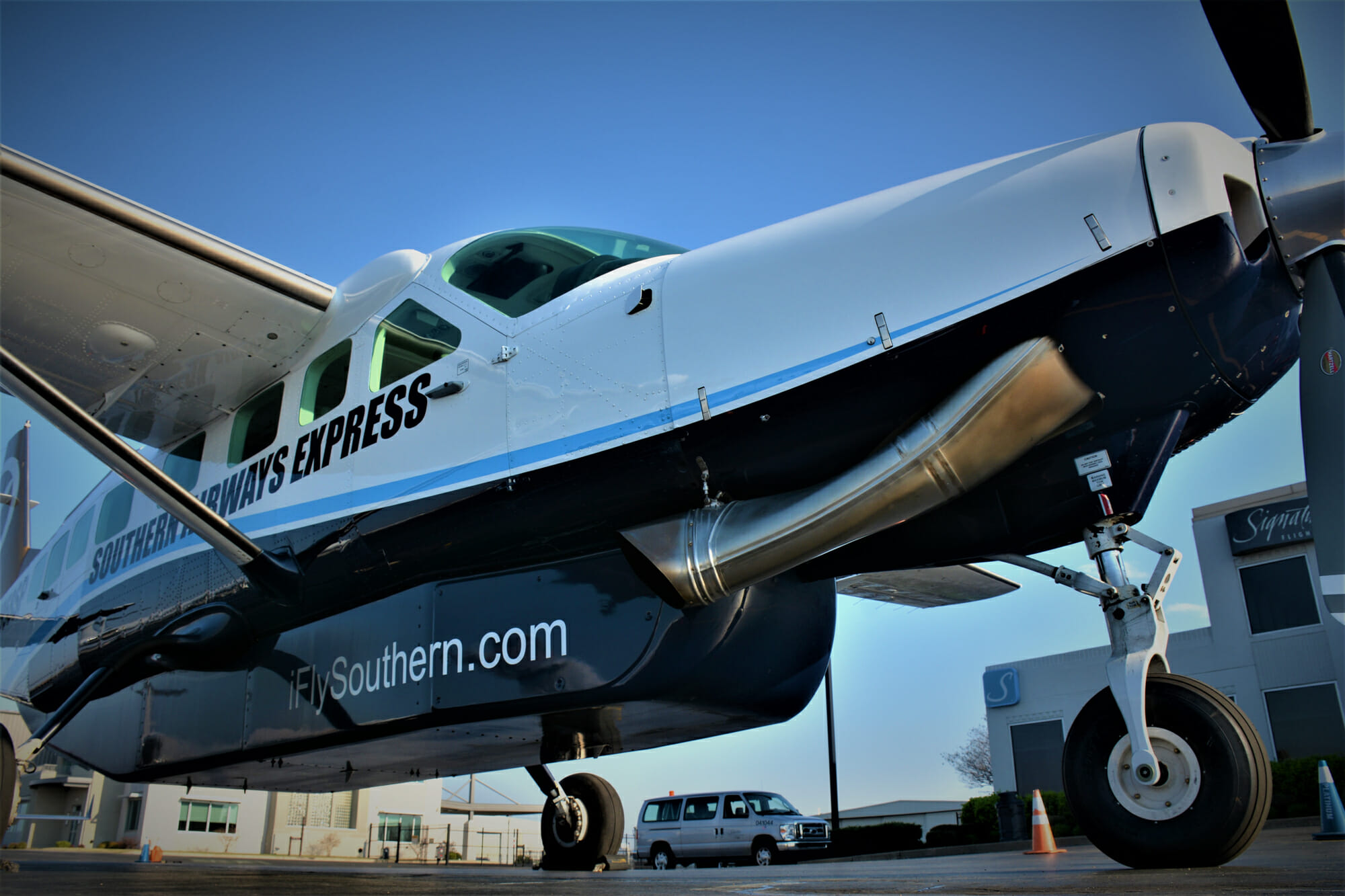 Southern Airways Express Aero Crew News
