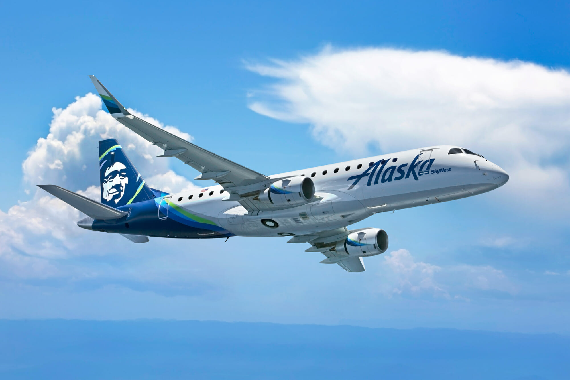 Order 8. Embraer e175. E175 самолет. Alaska Airlines Embraer 175. SKYWEST Airlines.