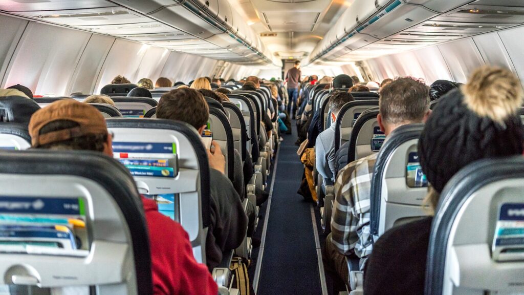 Photo from @https://aerocrewnews.com/feed/ on Blog on Aero Crew News at 5/1/25 at 12:00PM
