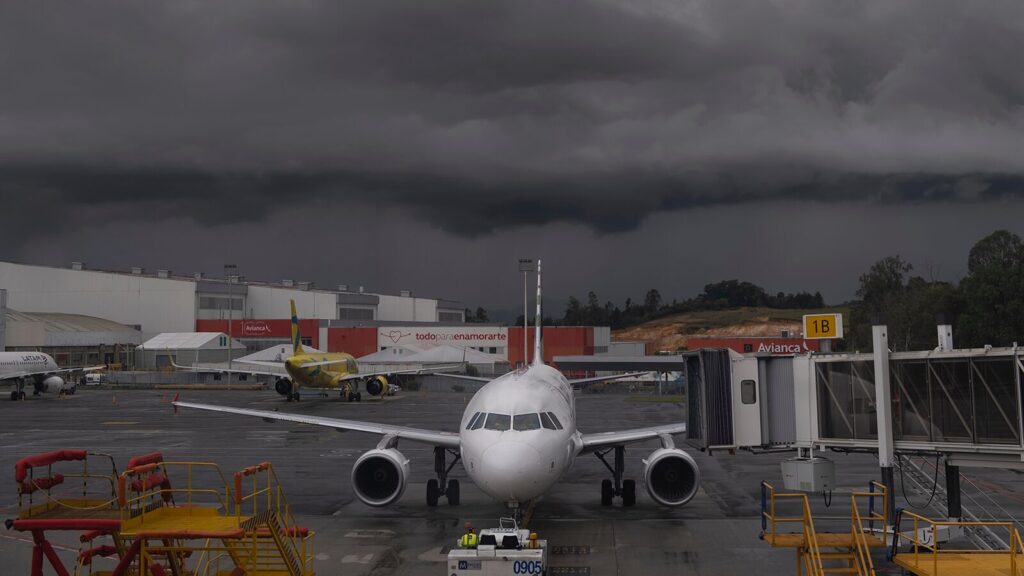 Photo from @https://aerocrewnews.com/feed/ on Blog on Aero Crew News at 5/1/25 at 12:00PM